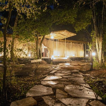 Hotel Lorian Safari Camp Limited à Narok Extérieur photo