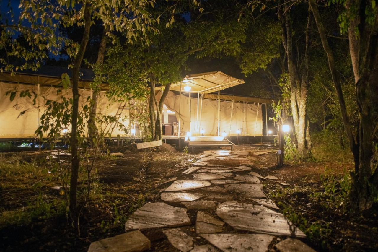Hotel Lorian Safari Camp Limited à Narok Extérieur photo