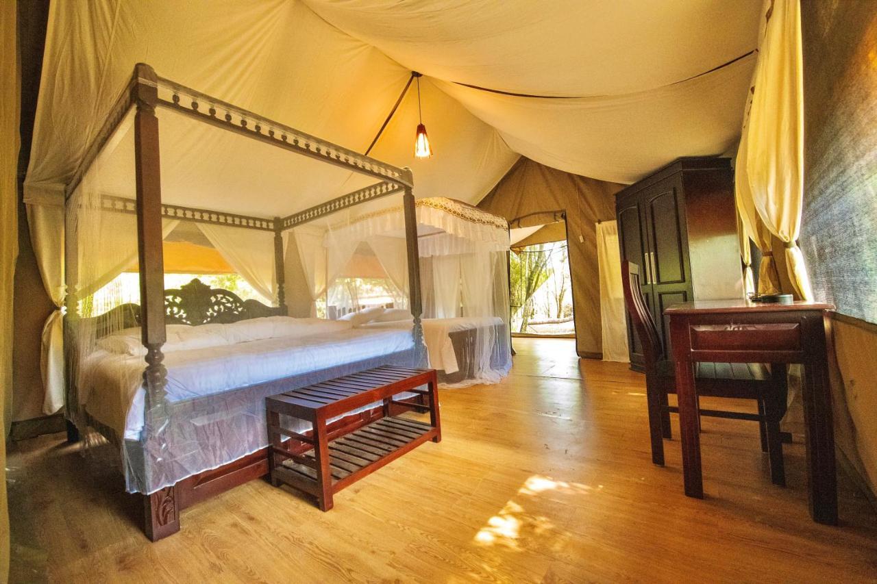 Hotel Lorian Safari Camp Limited à Narok Extérieur photo